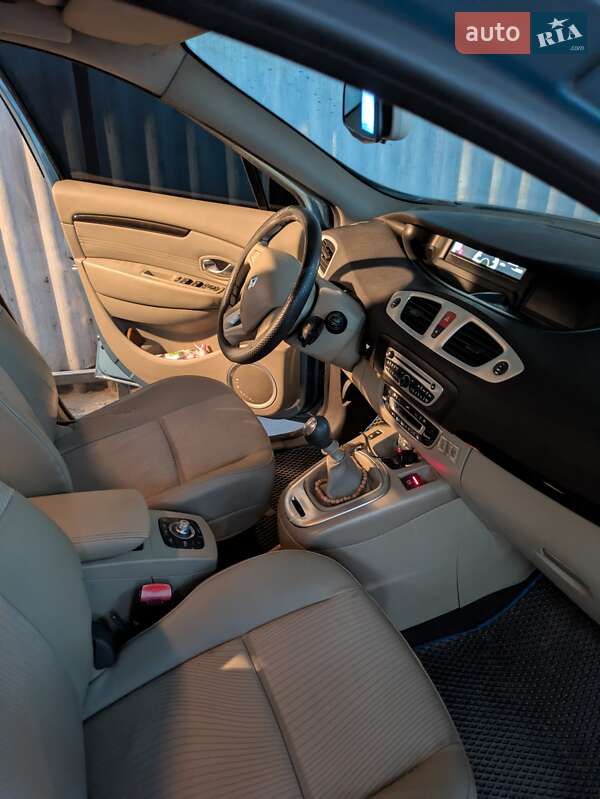 Мінівен Renault Scenic 2009 в Миколаєві