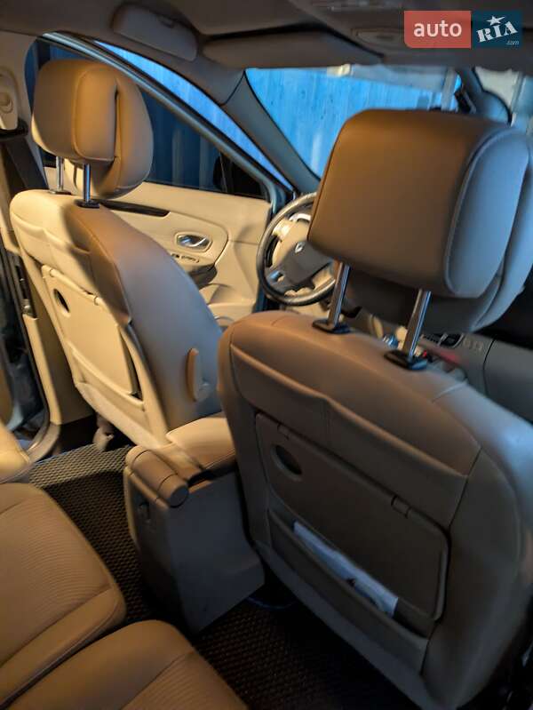 Мінівен Renault Scenic 2009 в Миколаєві