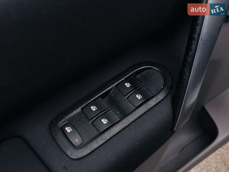 Минивэн Renault Scenic 2009 в Харькове