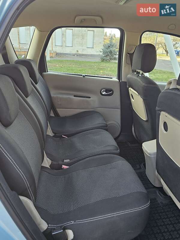 Минивэн Renault Scenic 2007 в Киеве