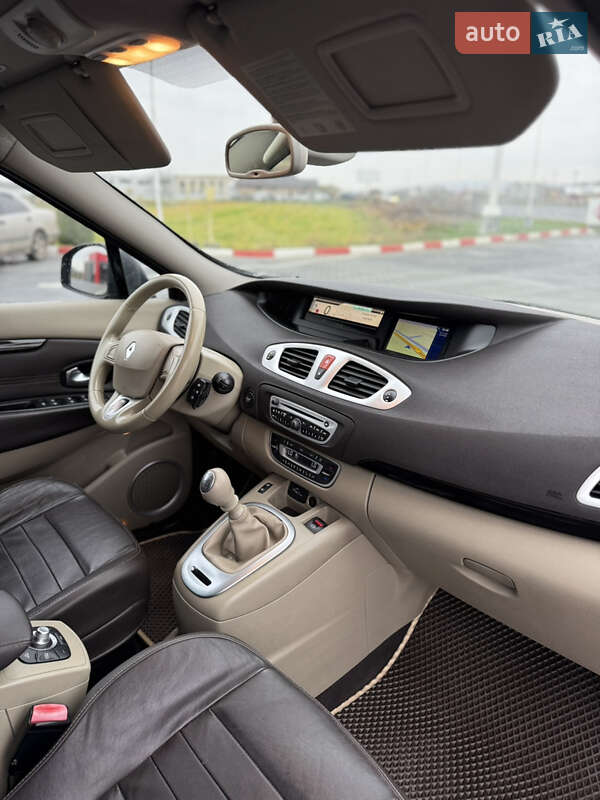 Минивэн Renault Scenic 2009 в Черновцах