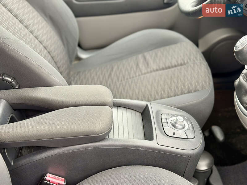 Мінівен Renault Scenic 2007 в Рівному