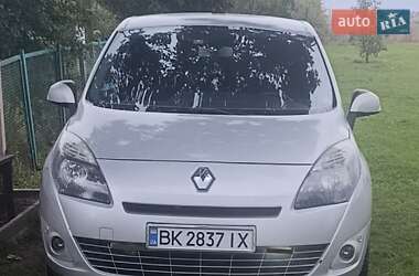 Минивэн Renault Scenic 2010 в Ровно