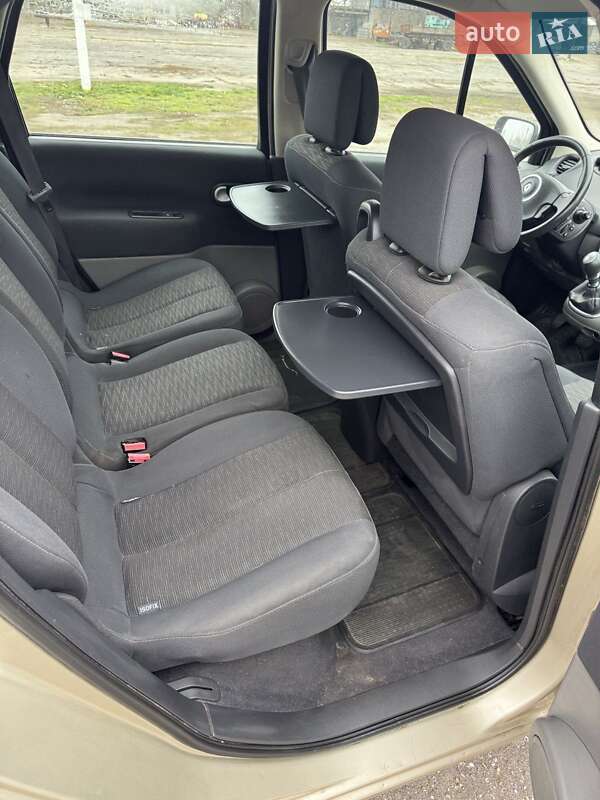 Мінівен Renault Scenic 2009 в Новому Бузі