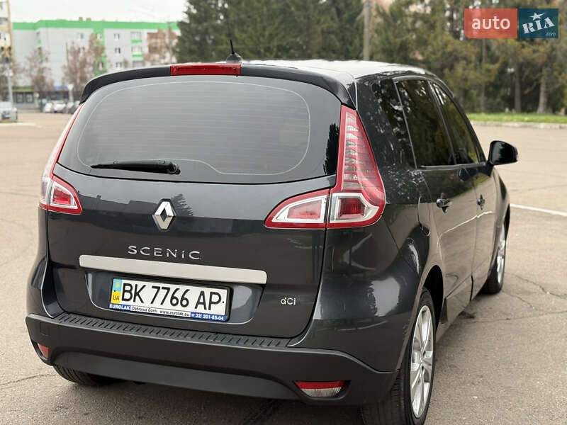 Минивэн Renault Scenic 2011 в Ровно