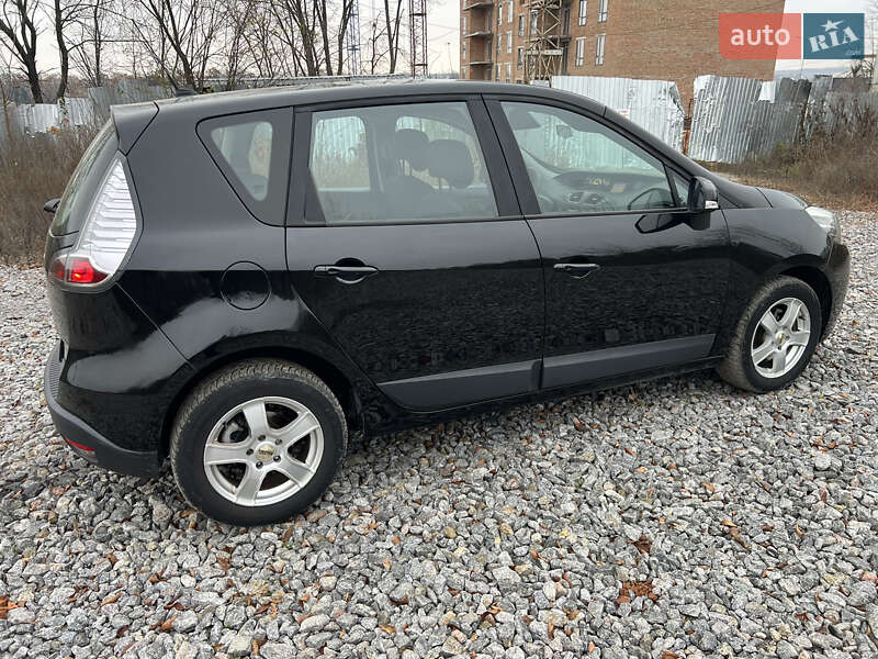 Минивэн Renault Scenic 2012 в Виннице