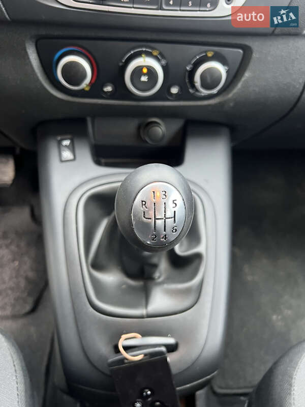 Минивэн Renault Scenic 2012 в Виннице