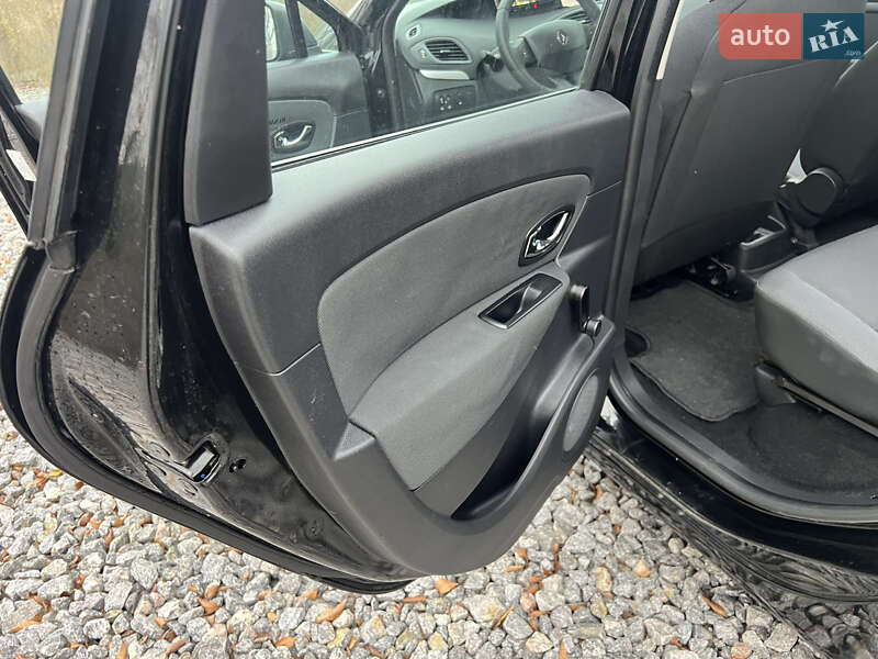 Минивэн Renault Scenic 2012 в Виннице