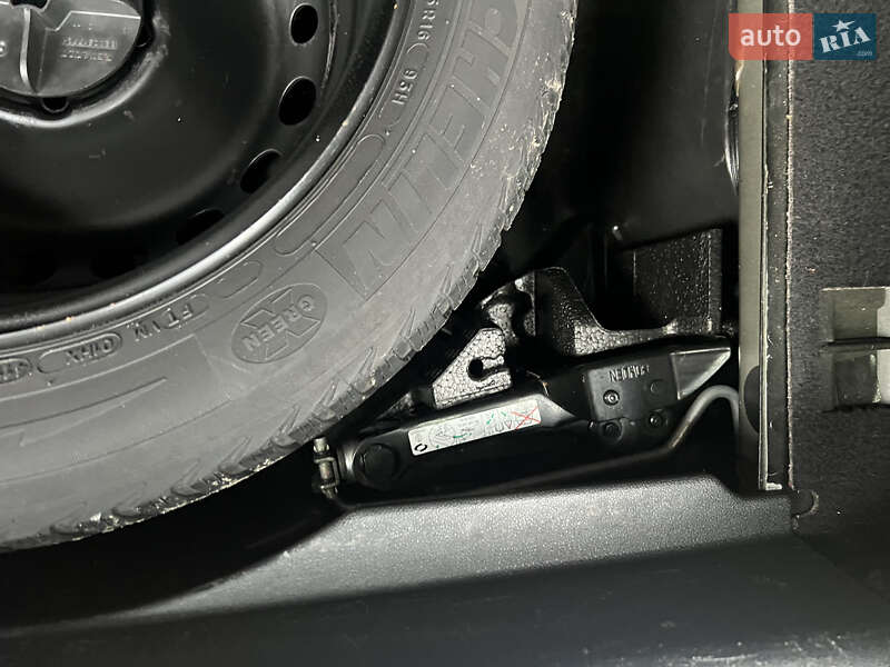 Минивэн Renault Scenic 2012 в Виннице