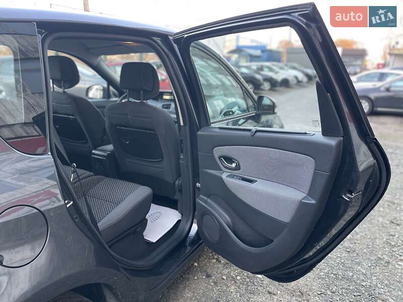 Мінівен Renault Scenic 2011 в Сумах