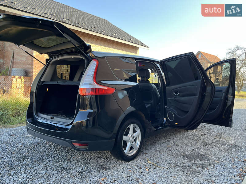 Минивэн Renault Scenic 2011 в Бориславе