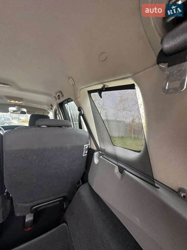 Минивэн Renault Scenic 2007 в Ровно