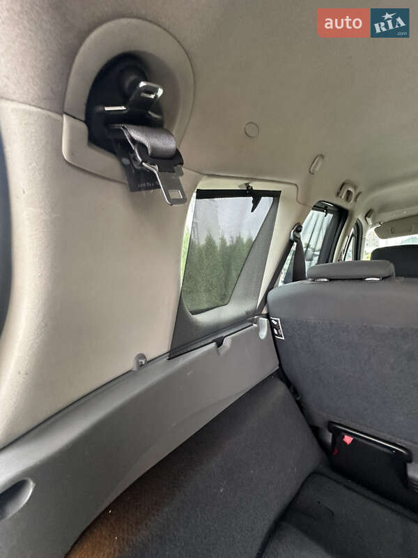 Минивэн Renault Scenic 2007 в Ровно