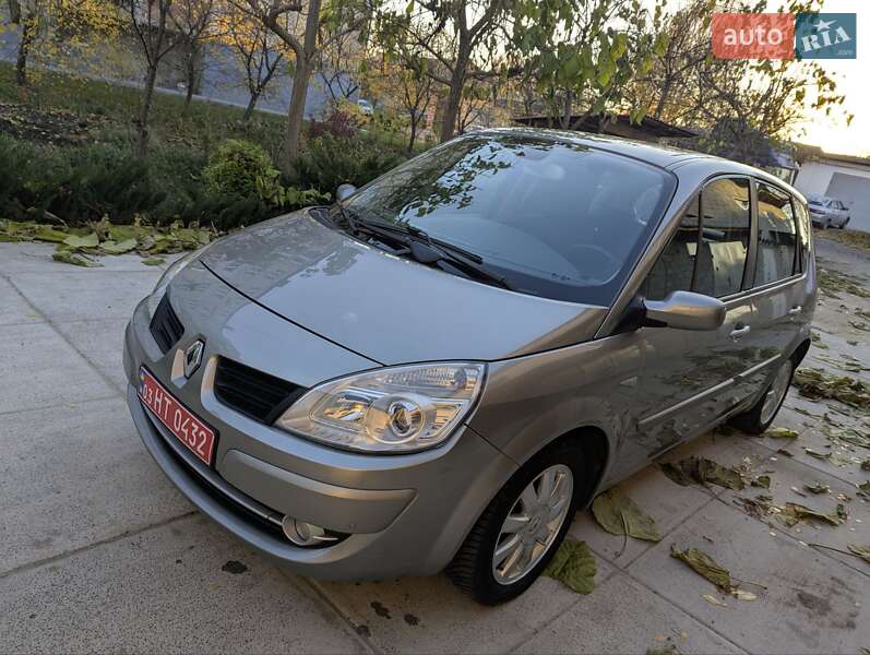Мінівен Renault Scenic 2006 в Дубні