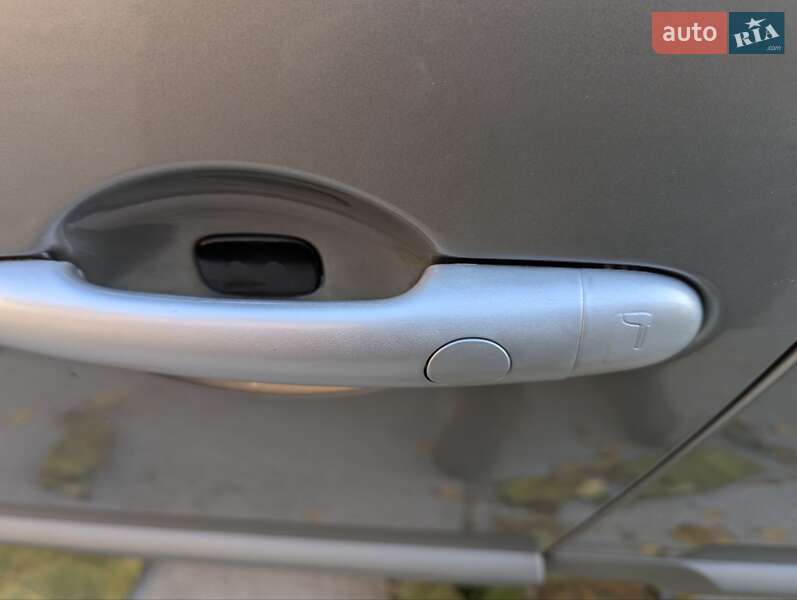 Мінівен Renault Scenic 2006 в Дубні