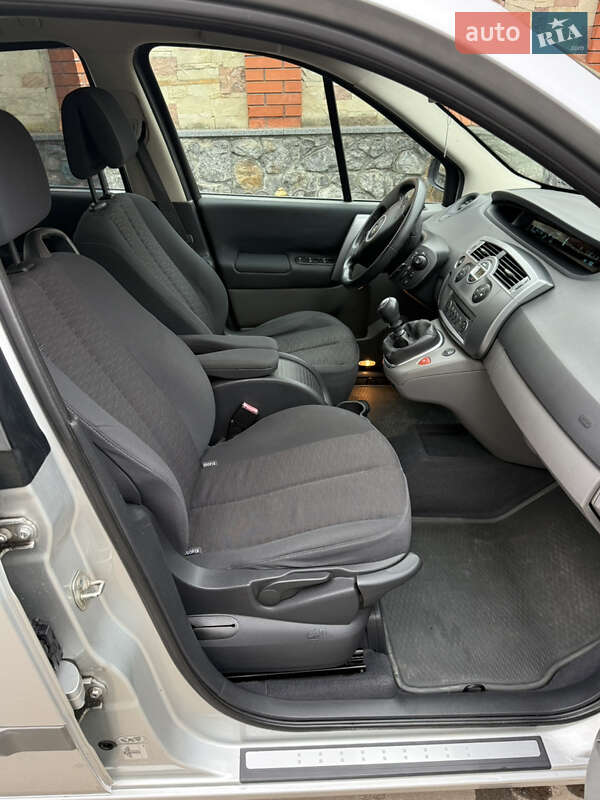 Минивэн Renault Scenic 2007 в Красилове