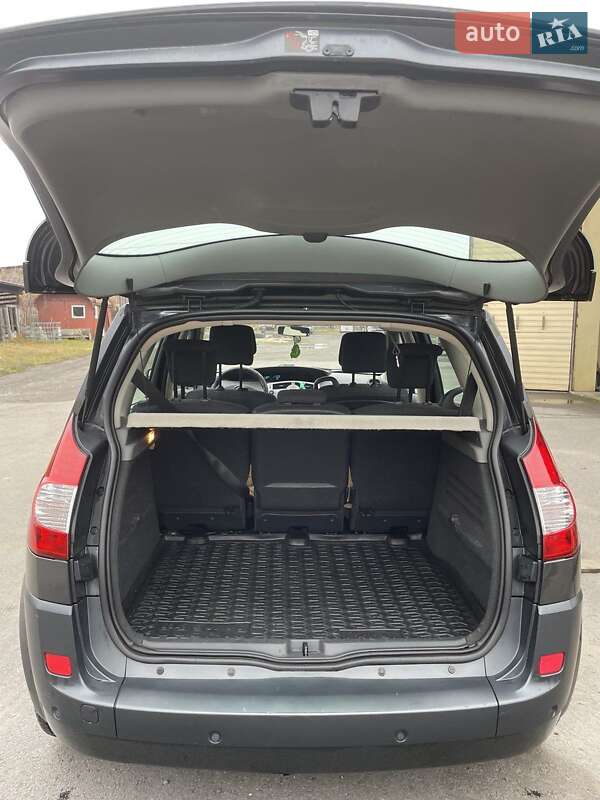 Мінівен Renault Scenic 2006 в Звягелі фото 15 Мінівен Renault Scenic 2006 в Звягелі