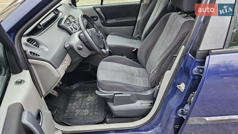 Мінівен Renault Scenic 2004 в Заліщиках