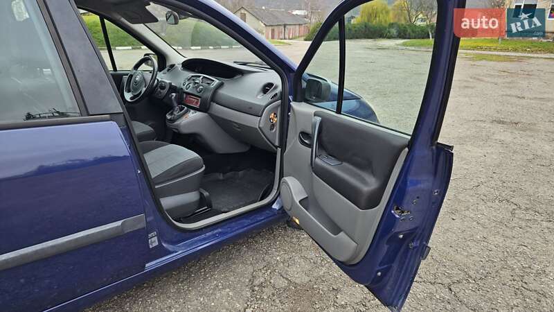 Мінівен Renault Scenic 2004 в Заліщиках