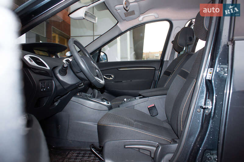 Минивэн Renault Scenic 2009 в Киеве