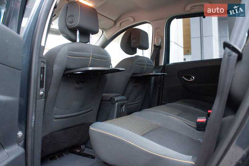 Минивэн Renault Scenic 2009 в Киеве