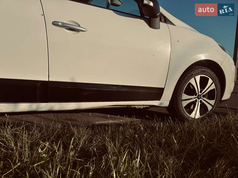 Мінівен Renault Scenic 2011 в Зорі фото 9 Мінівен Renault Scenic 2011 в Зорі