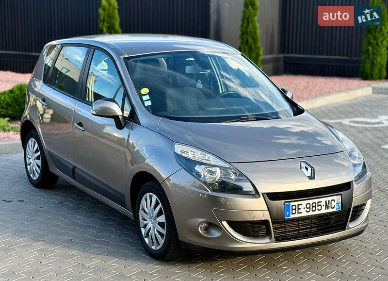 Мінівен Renault Scenic 2010 в Луцьку