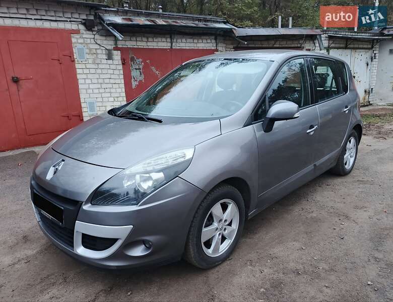 Минивэн Renault Scenic 2011 в Чернигове
