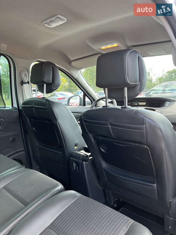 Минивэн Renault Scenic 2011 в Черкассах