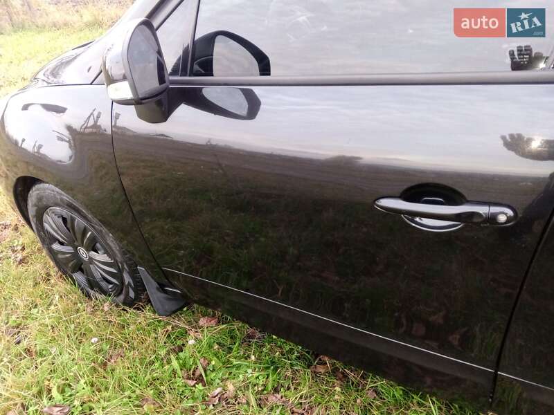 Минивэн Renault Scenic 2010 в Красилове фото 30 Минивэн Renault Scenic 2010 в Красилове