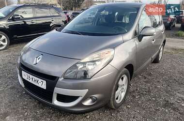 Минивэн Renault Scenic 2009 в Луцке