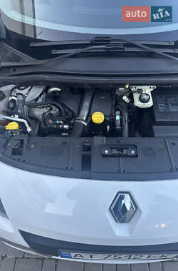 Минивэн Renault Scenic 2011 в Ивано-Франковске