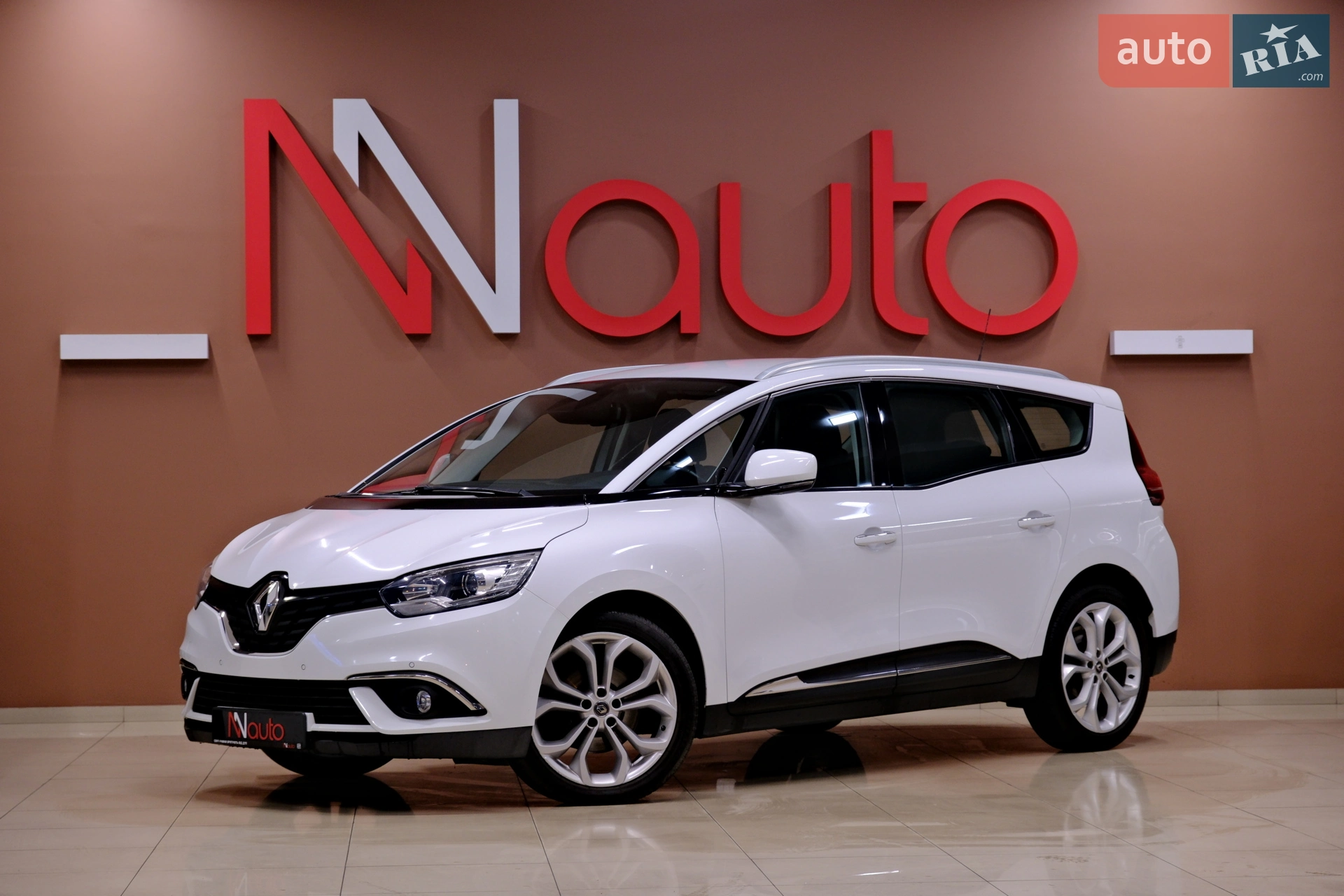 2017 Renault Scenic - фото 1