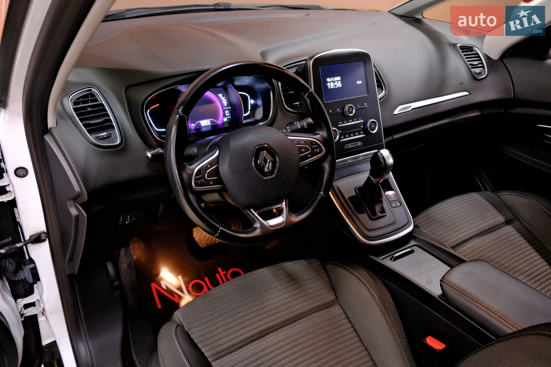 2017 Renault Scenic - мініатюра 31