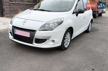 Мінівен Renault Scenic 2011 в Рівному