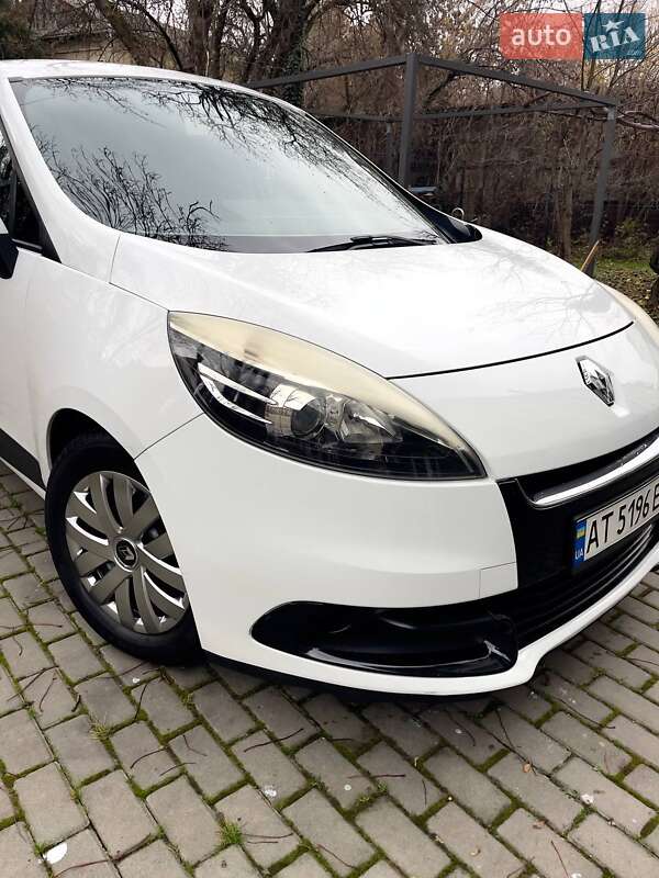 Минивэн Renault Scenic 2012 в Ивано-Франковске фото 11 Минивэн Renault Scenic 2012 в Ивано-Франковске