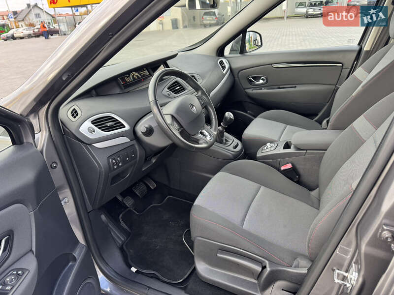 Мінівен Renault Scenic 2013 в Луцьку