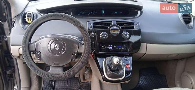 Минивэн Renault Scenic 2005 в Славуте