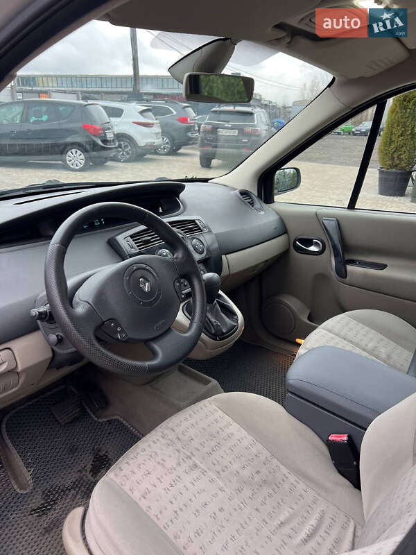 Минивэн Renault Scenic 2005 в Белогородке фото 6 Минивэн Renault Scenic 2005 в Белогородке