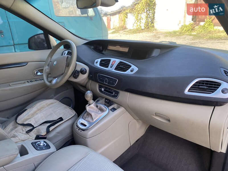 Мінівен Renault Scenic 2010 в Хмельницькому фото 8 Мінівен Renault Scenic 2010 в Хмельницькому