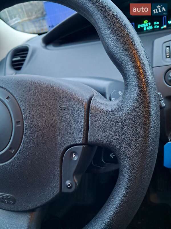 Минивэн Renault Scenic 2005 в Прилуках фото 27 Минивэн Renault Scenic 2005 в Прилуках