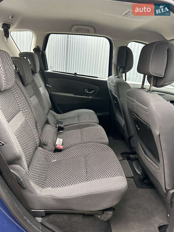 Мінівен Renault Scenic 2012 в Полтаві