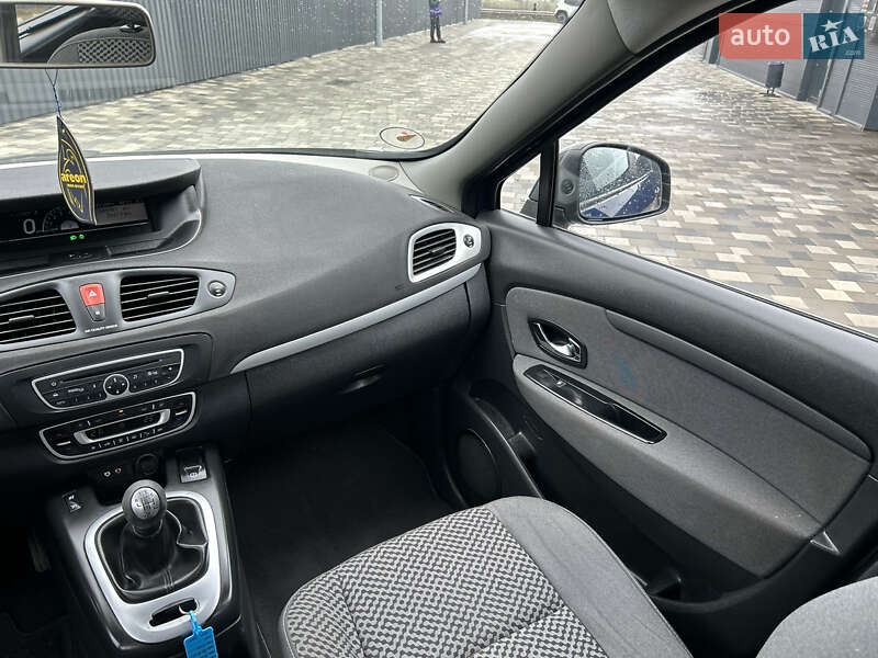 Мінівен Renault Scenic 2012 в Полтаві