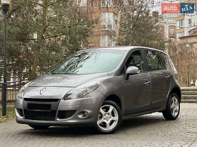 Мінівен Renault Scenic 2010 в Івано-Франківську