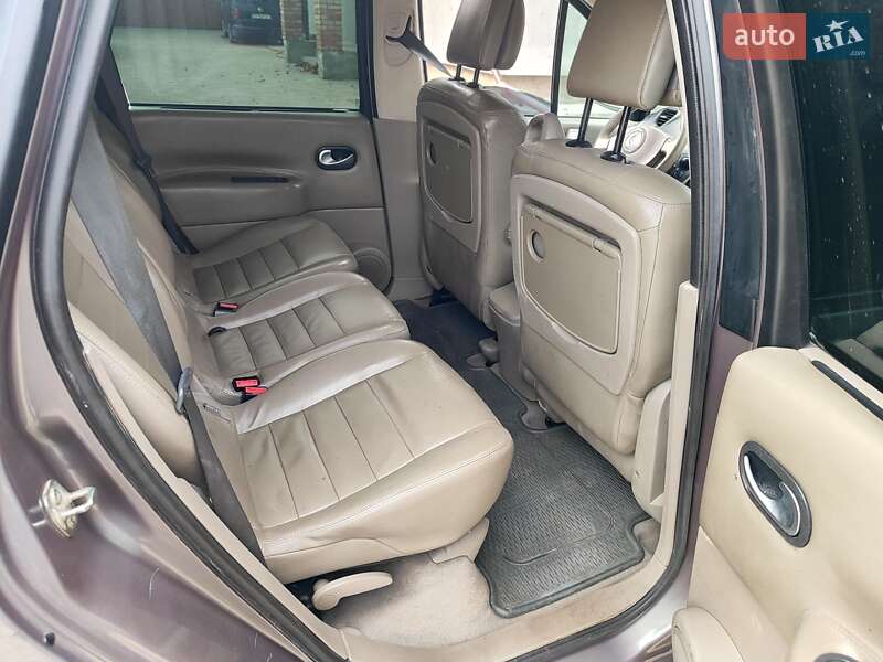 Мінівен Renault Scenic 2004 в Почаєві фото 13 Мінівен Renault Scenic 2004 в Почаєві