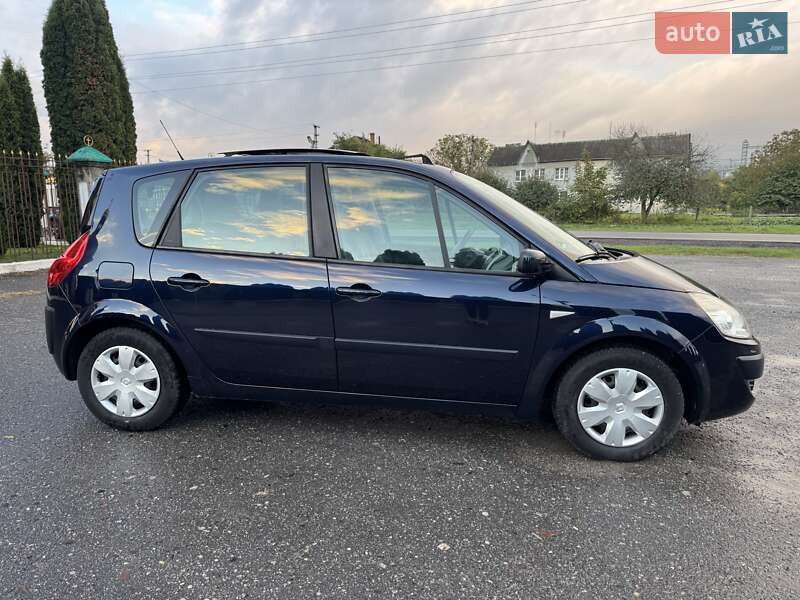 Минивэн Renault Scenic 2008 в Дубно