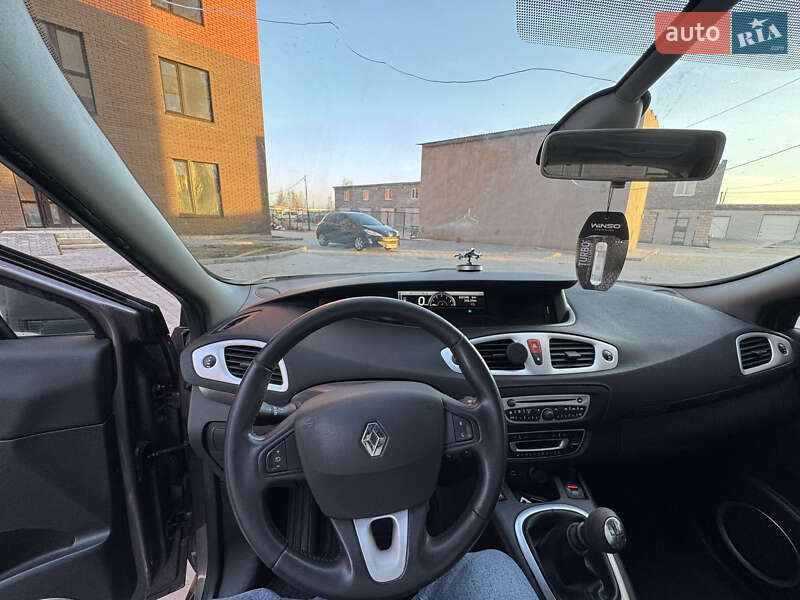 Минивэн Renault Scenic 2009 в Нетешине