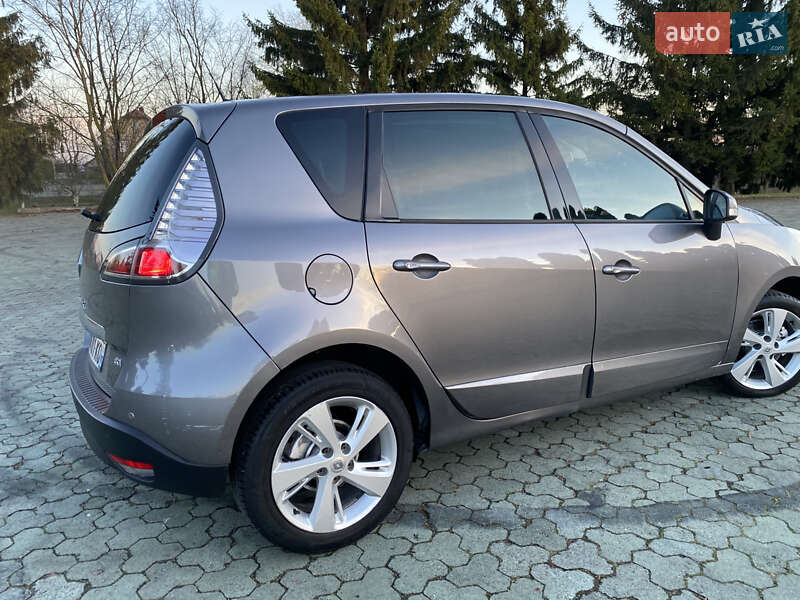 Мінівен Renault Scenic 2013 в Дубні