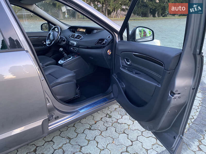 Мінівен Renault Scenic 2013 в Дубні
