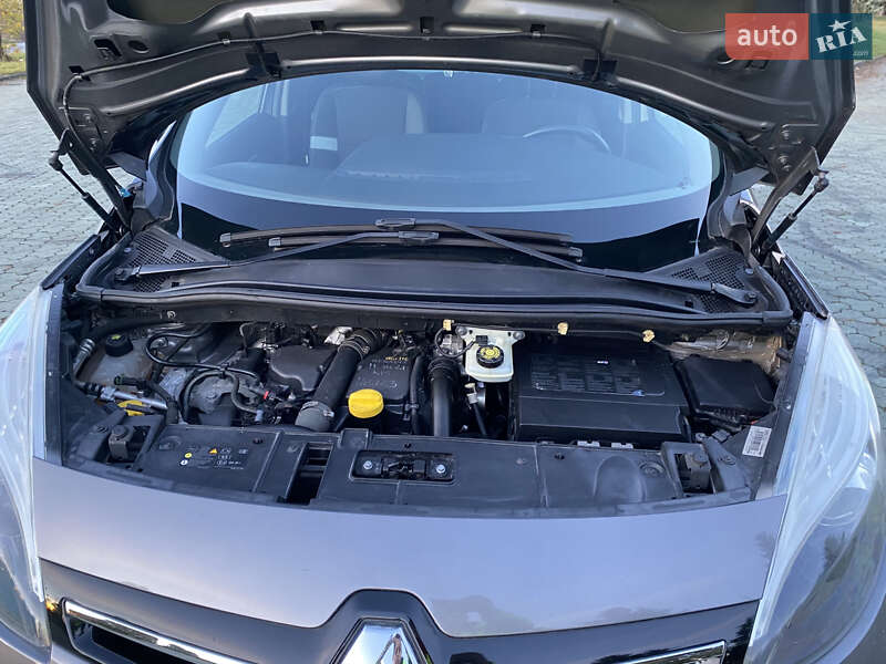 Мінівен Renault Scenic 2013 в Дубні